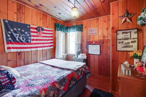 Country Cottage by the Lake image 20